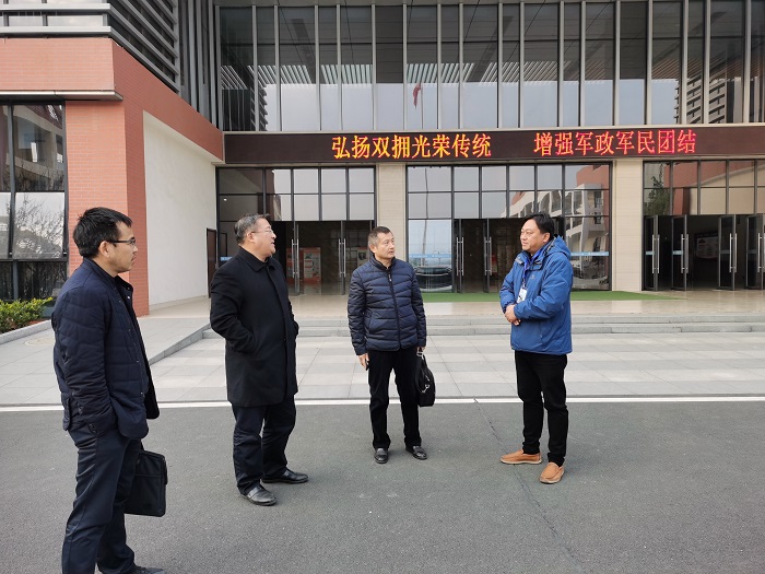 12月5日下午广德市委副书记李军带队到机电学校督查双拥工作4.jpg