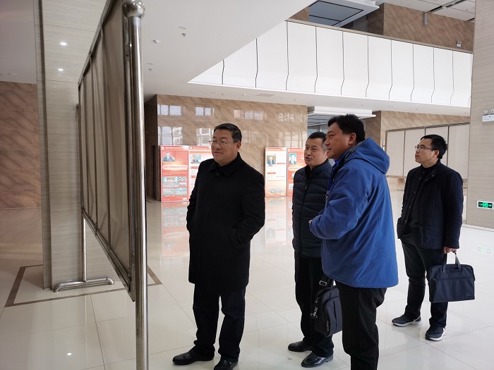 12月5日下午广德市委副书记李军带队到机电学校督查双拥工作2.jpg