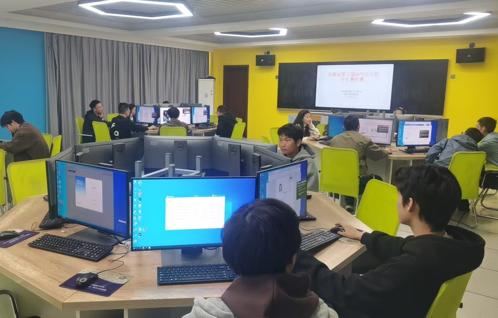 微信图片_20251103155559_11_126.jpg 微信图片_20251103155559_11_126.jpg