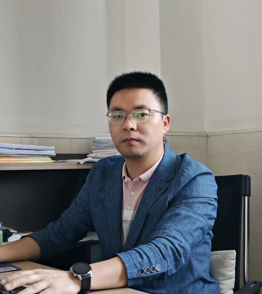 郑凯.png 郑凯.png