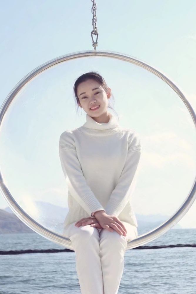 李佳.png