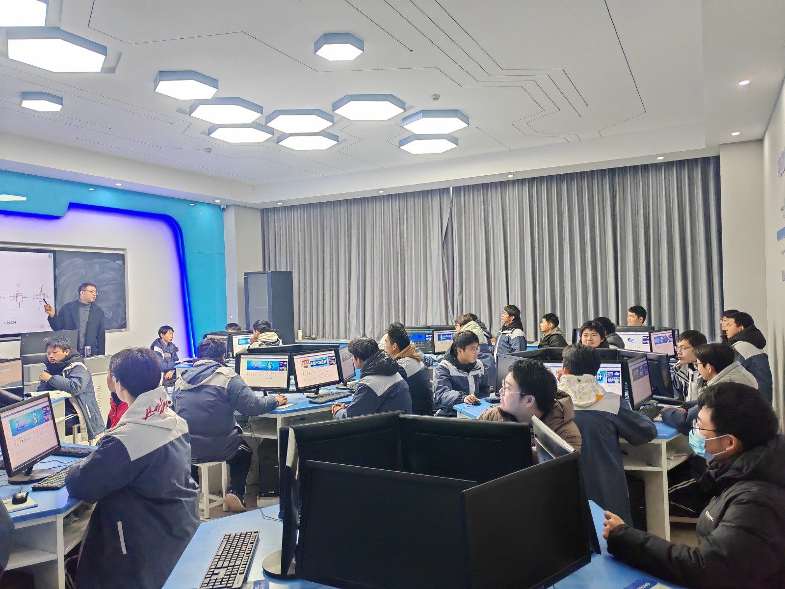 李君璐2.jpg 李君璐2.jpg