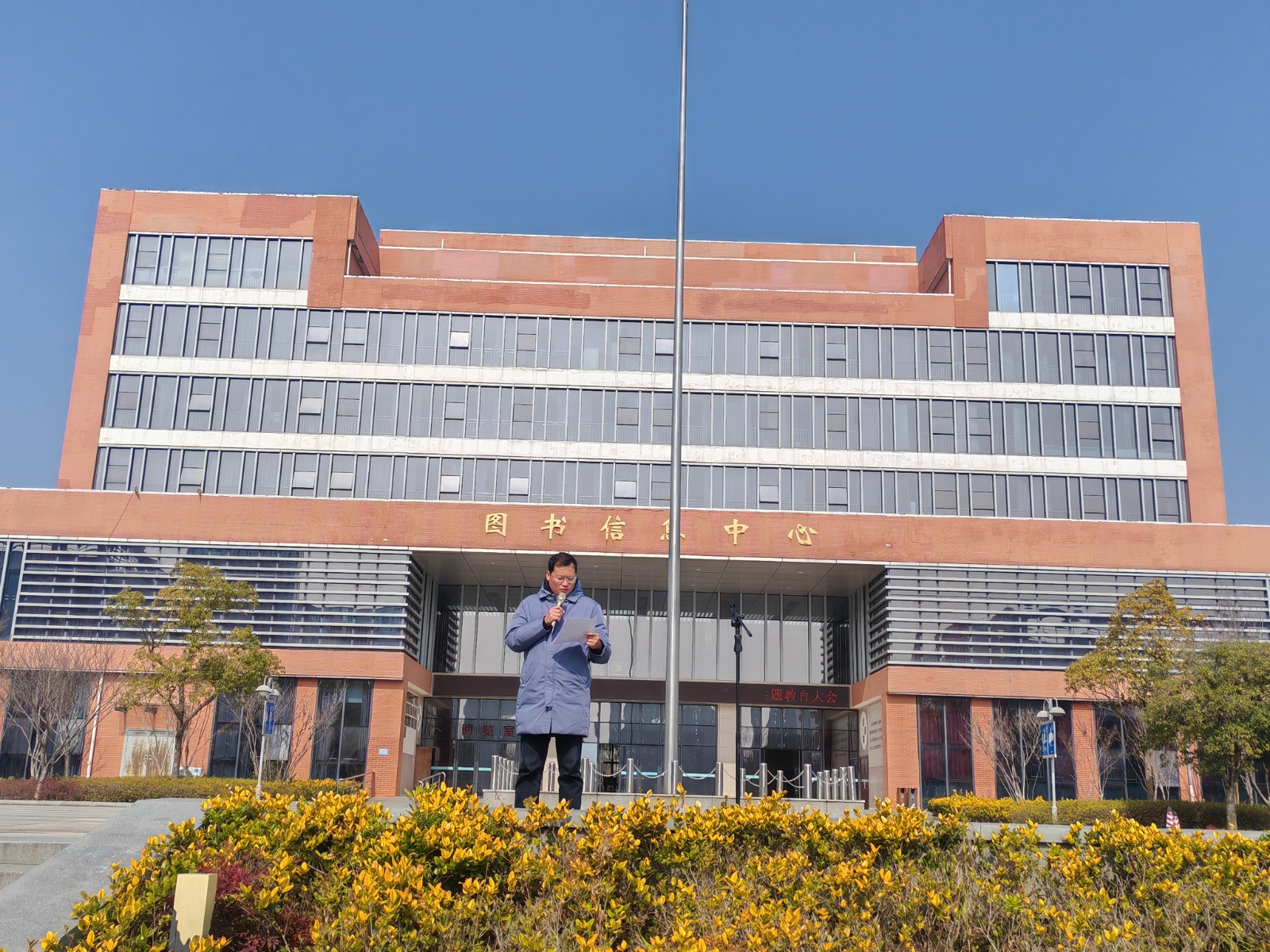 3da35312e208ce3816798b5fe754eaa0.jpg 3da35312e208ce3816798b5fe754eaa0.jpg