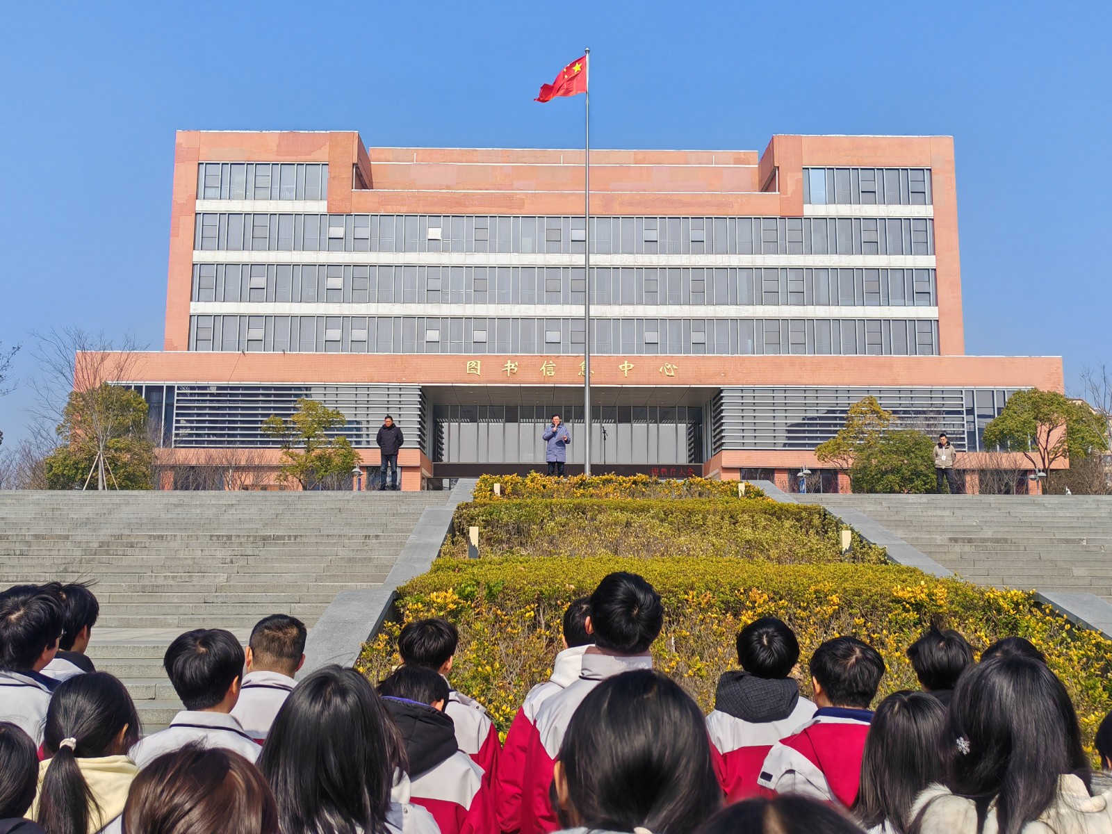 2672bc33f2f228f10ffa3dd09145d53a.jpg 2672bc33f2f228f10ffa3dd09145d53a.jpg