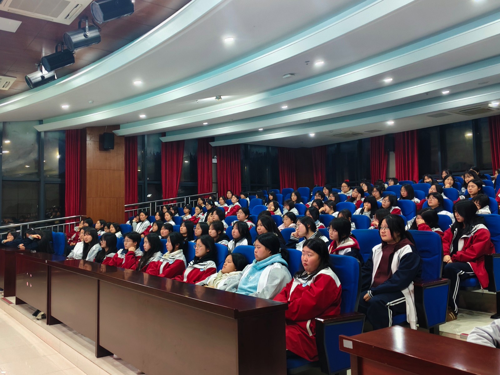 9302bfc28619d44d0cfb038509c263d4.jpg 9302bfc28619d44d0cfb038509c263d4.jpg