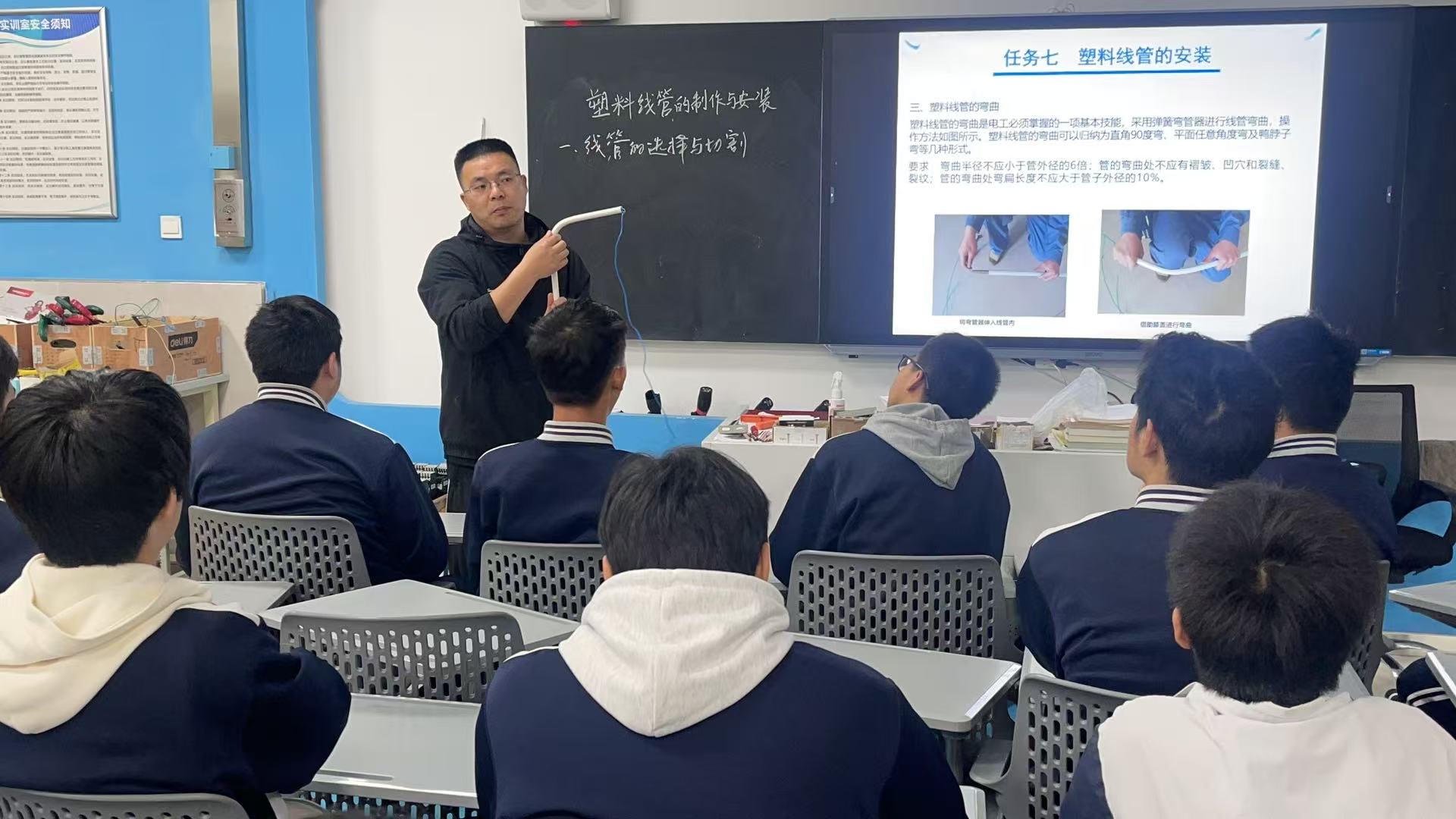 郑凯1.jpg
