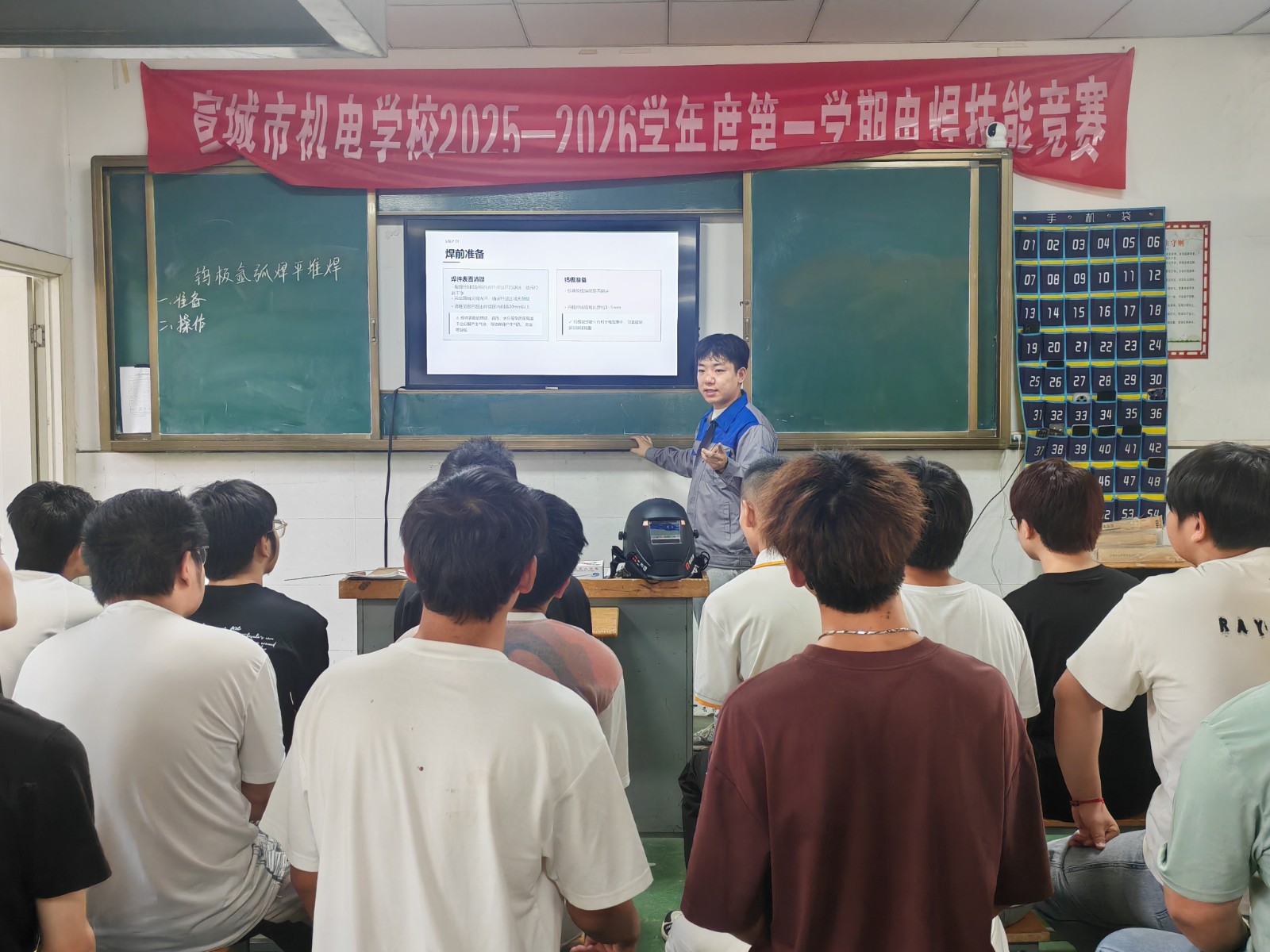 张杰1.jpg 张杰1.jpg